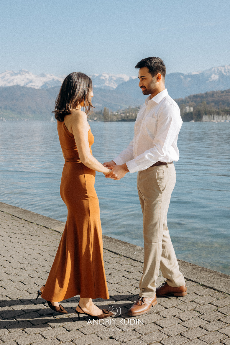 Marriage proposal in Lucerne. Wedding proposal by Lake Lucerne. Marriage proposal in Lucerne. Wedding proposal by Lake Lucerne.