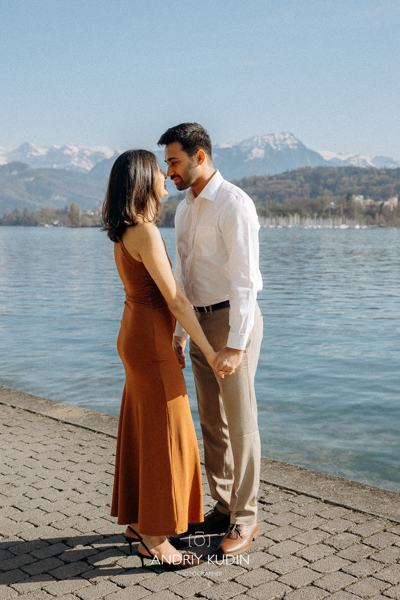 Marriage proposal in Lucerne. Wedding proposal by Lake Lucerne. 
