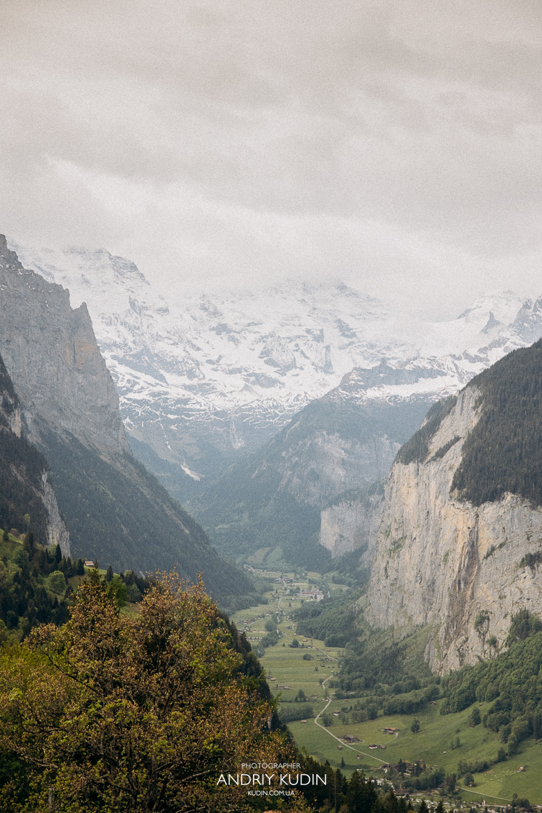 Marriage Proposal in Lauterbrunnen, romantic wedding proposal in Lauterbrunnen