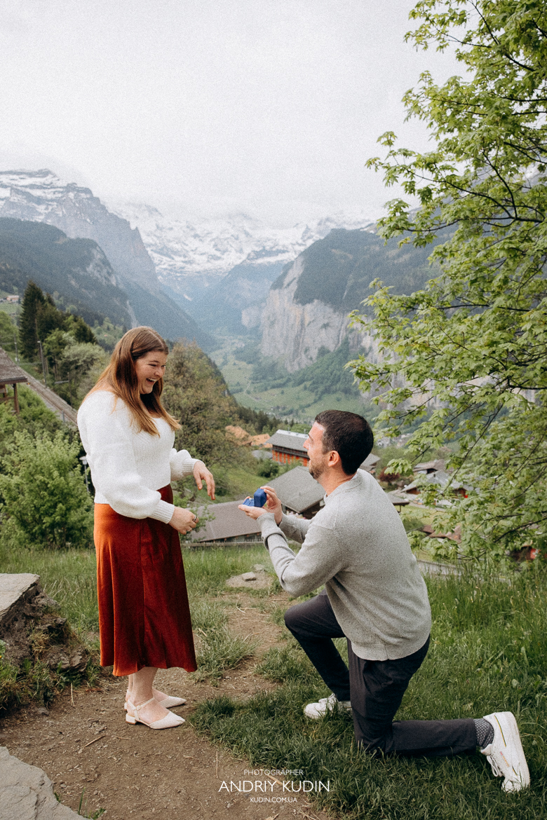 Marriage Proposal in Lauterbrunnen, romantic wedding proposal in Lauterbrunnen