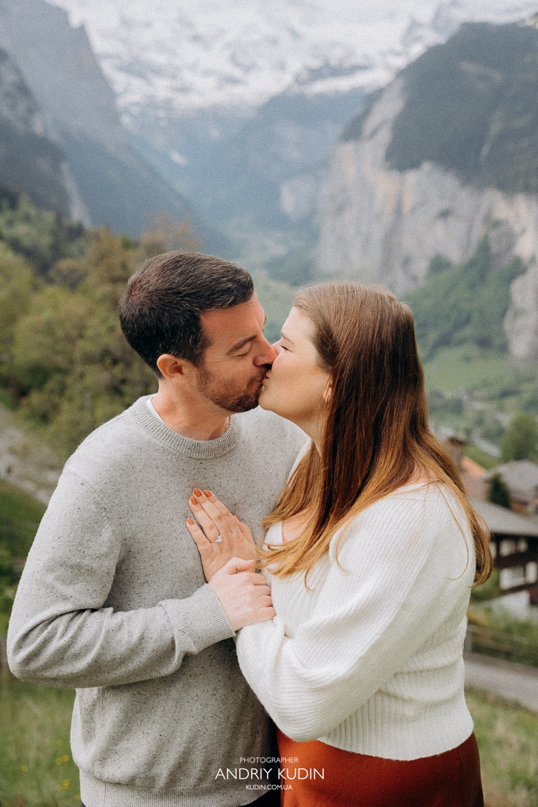 Marriage Proposal in Lauterbrunnen, romantic wedding proposal in Lauterbrunnen