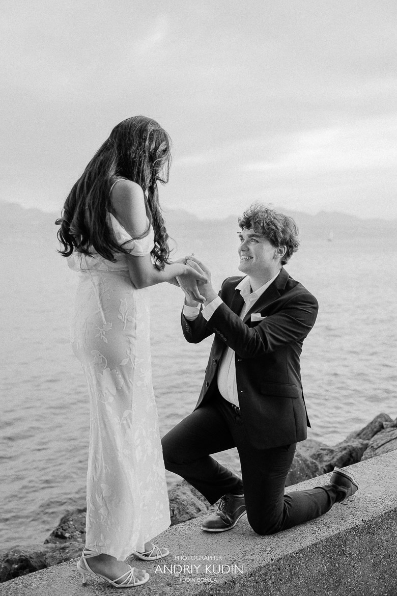 Romantic Proposal Photography Switzerland: Marriage propose in Zurich