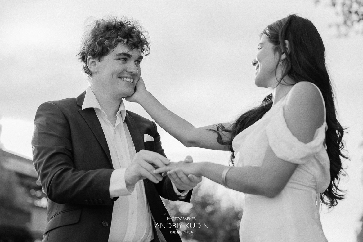 Romantic Proposal Photography Switzerland: Marriage propose in Zurich