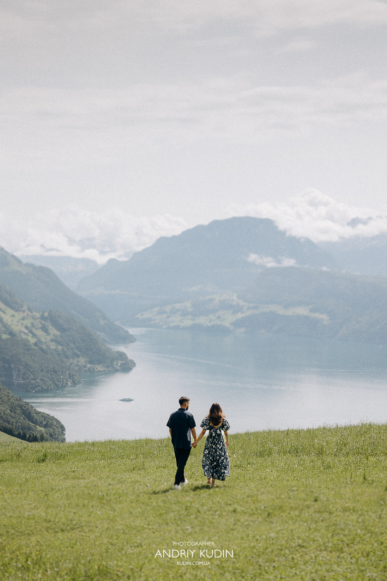 Marriage proposal at the Villa Honegg, Luzern lake. incredible locations in Switzerland for a hand proposal, wedding proposal