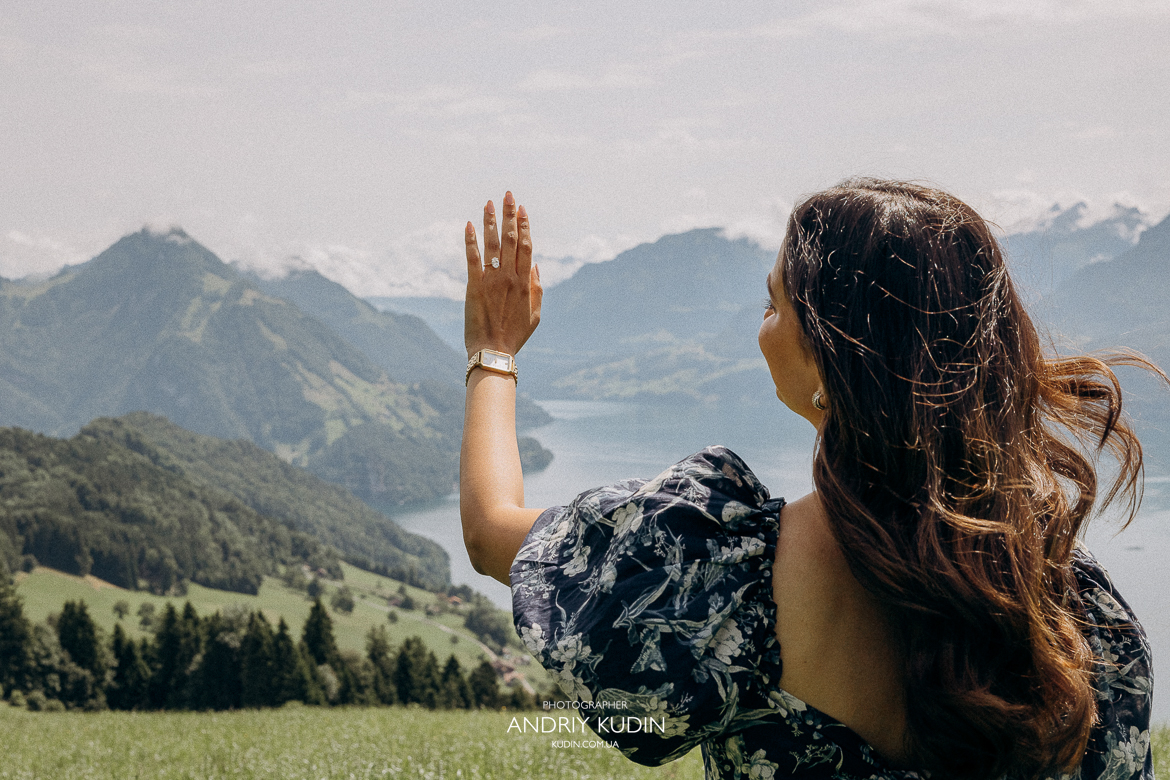 Marriage proposal at the Villa Honegg, Luzern lake. incredible locations in Switzerland for a Marriage proposal. Marriage proposal in Luzern