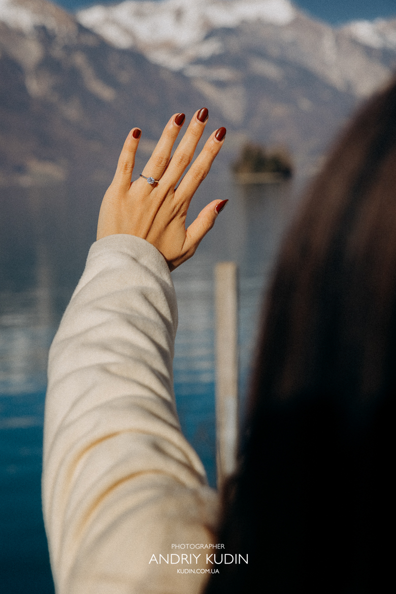 Surprise Marriage proposal in Iseltwald, Iseltwald proposal photography services, Iseltwald Switzerland engagement photoshoot, best marriage proposal spots in marriage proposal in Interlaken, romantic proposal in Interlaken