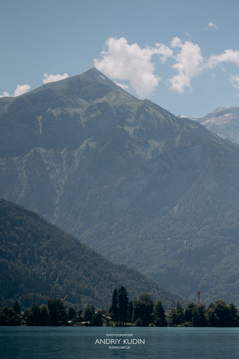 Best marriage proposal spots in Iseltwald with lake view. Marriage proposal in Iseltwald, Switzerland