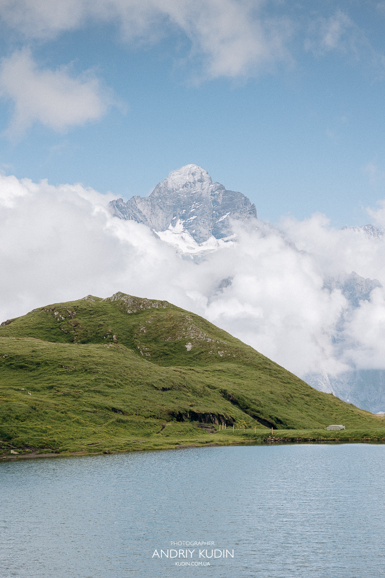 Romantic engagement moment in Grindelwald’s alpine setting , best place to propose in switzerland, grindelwald proposal, Marriage Proposal in Grindelwald