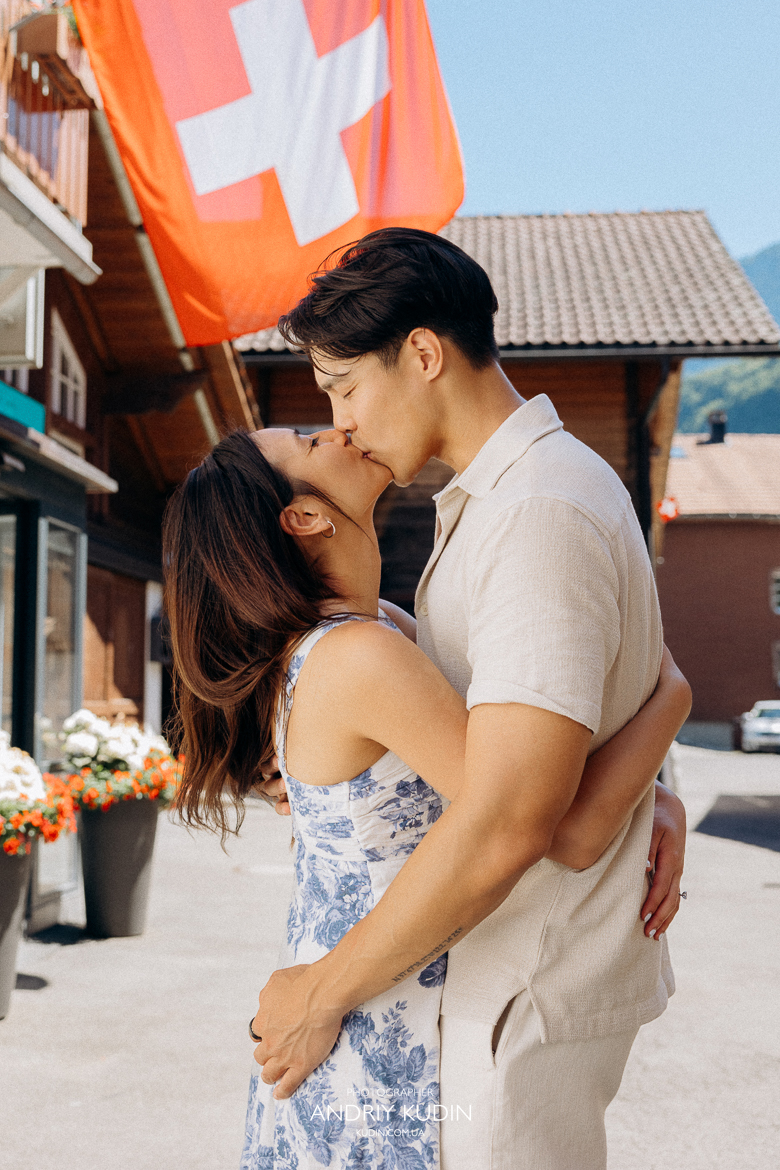 Best marriage proposal spots in Iseltwald with lake view. Marriage proposal in Iseltwald, Switzerland