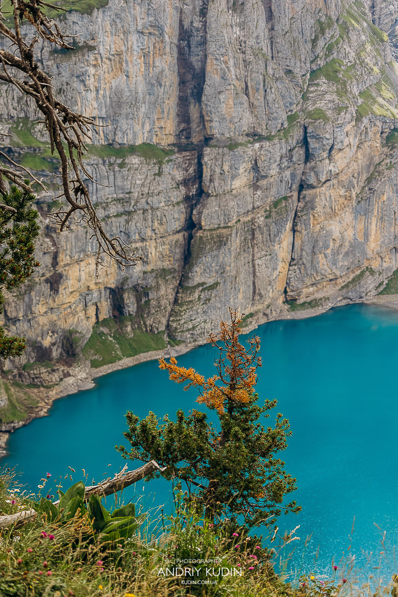 Lake-Oeschinen’s-serene-waters-for-romantic-proposal-photos
