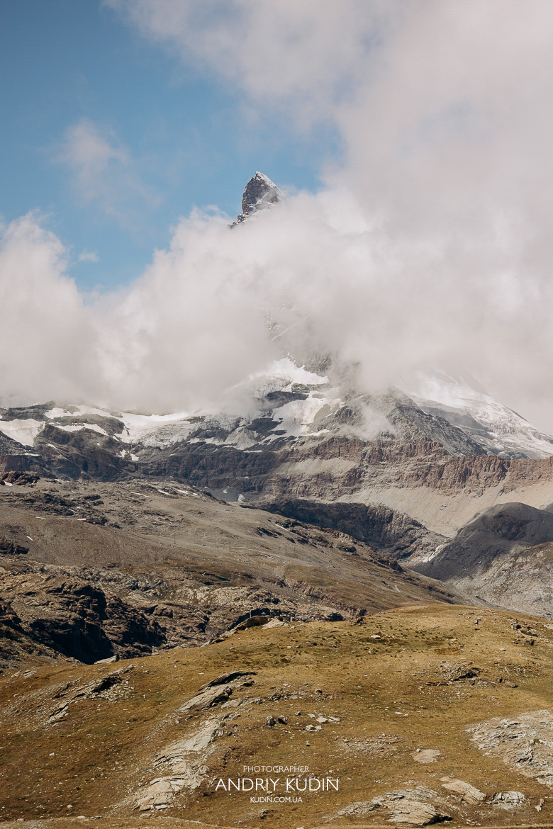 Proposal engagement near the Matterhorn, Zermatt. Switzerland.
