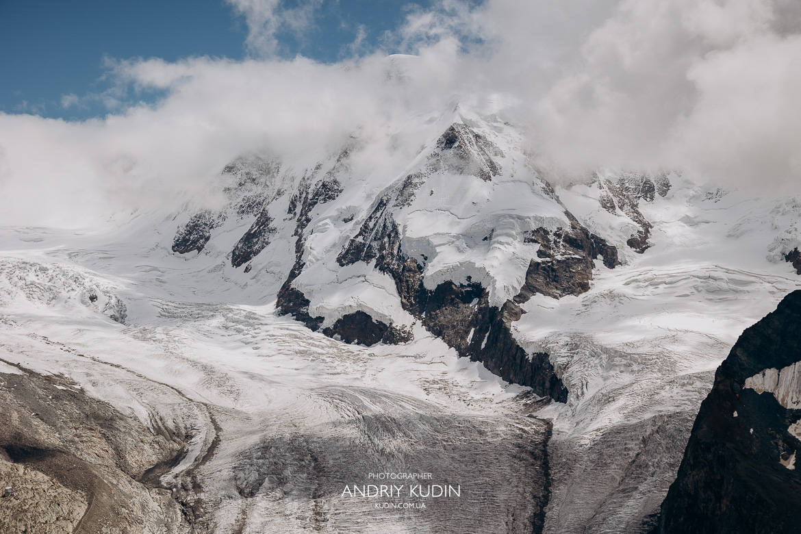 Proposal engagement near the Matterhorn, Zermatt. Switzerland.