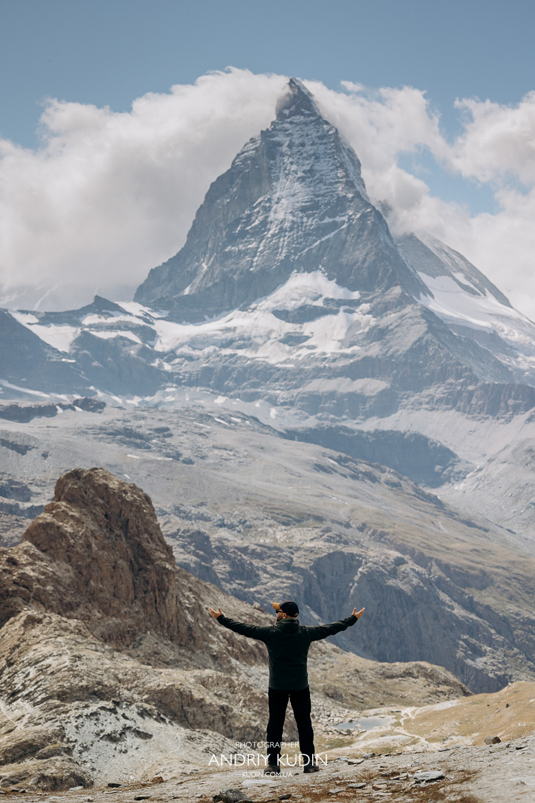 Proposal engagement near the Matterhorn, Zermatt. Switzerland.