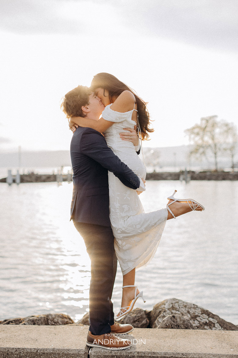 Romantic proposal by Lake Zurich with mountains in the background, Couple engagement photoshoot in Zurich, Switzerland, Zurich proposal photographer capturing emotional “Yes” moment, Man proposing on the lakeside in Zurich with Alps view, Sara and Thomas engagement photos by Lake Zurich, Romantic couple portraits during proposal in Switzerland, Surprise proposal at Lake Zurich with mountain backdrop, Engagement photography in Zurich, Switzerland by the lake, Proposal moment captured in Zurich with Swiss Alps scenery, Couple celebrating engagement by Lake Zurich during photoshoot