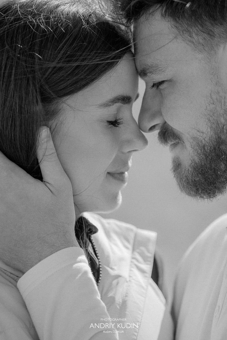 Couple engagement surrounded by Swiss nature