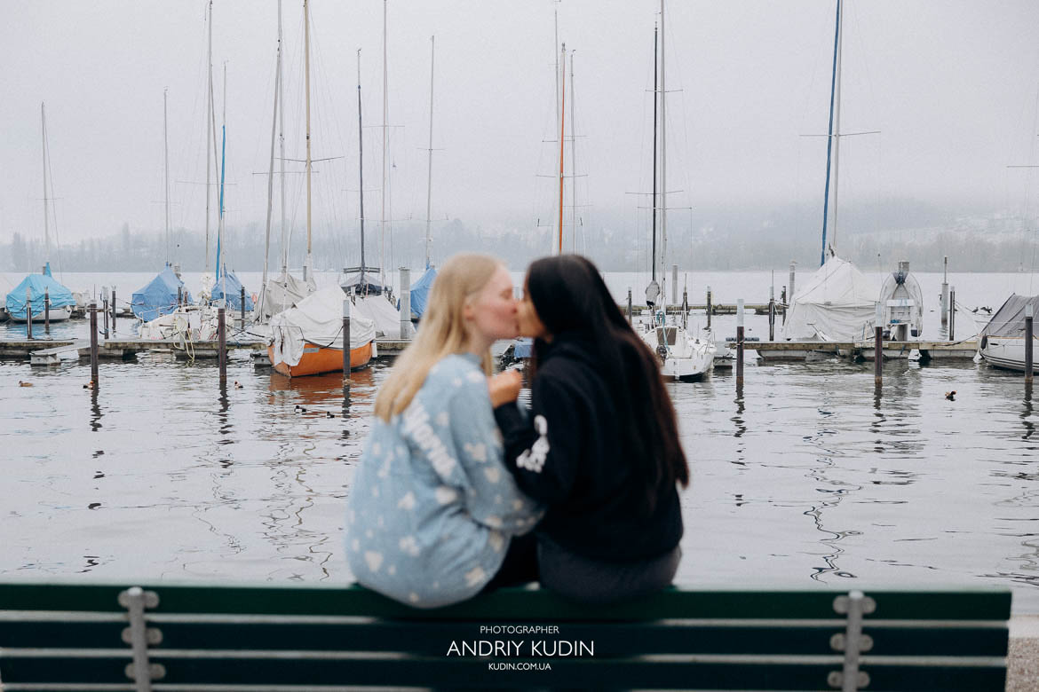 Propose in Zurich with a romantic engagement between two women