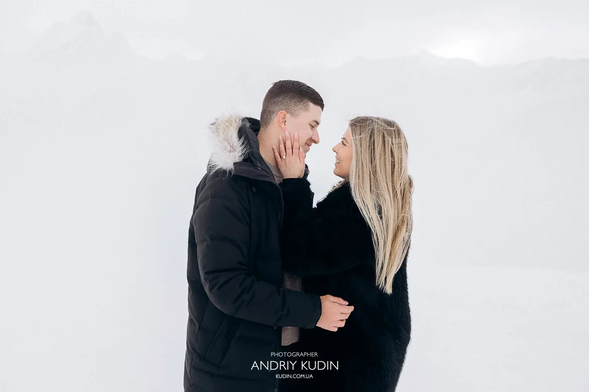 Proposal photoshoot in Switzerland with changing mountain visibility