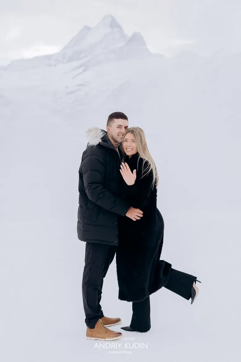 Unforgettable proposal on Grindelwald First in the heart of the Swiss Alps