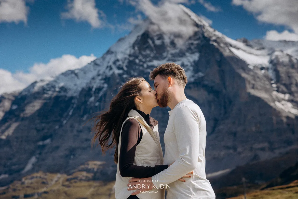 10 Expert Tips for Natural Proposal Photos in Switzerland Zermatt, Zurich, Lauterbrunnen, Grindelwald & the Swiss Alps 10 Expert Tips for Natural Proposal Photos in Switzerland Zermatt, Zurich, Lauterbrunnen, Grindelwald & the Swiss Alps