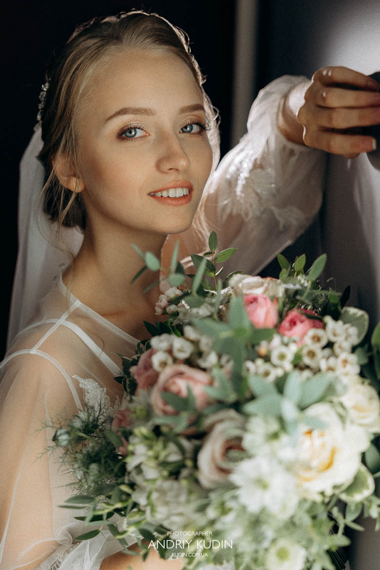 Braut mit Bouquet Zürich, Hochzeitsfotograf Luzern.
