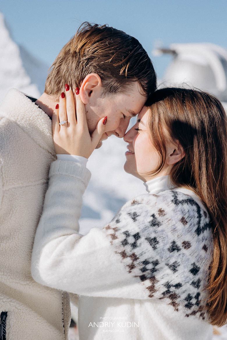 Proposal in switzerland with the Matterhorn towering above.
