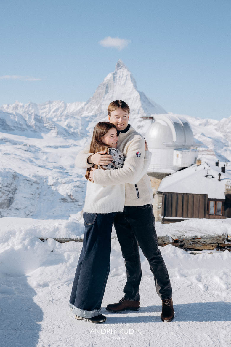 Switzerland proposal photographer hiding to capture the surprise.