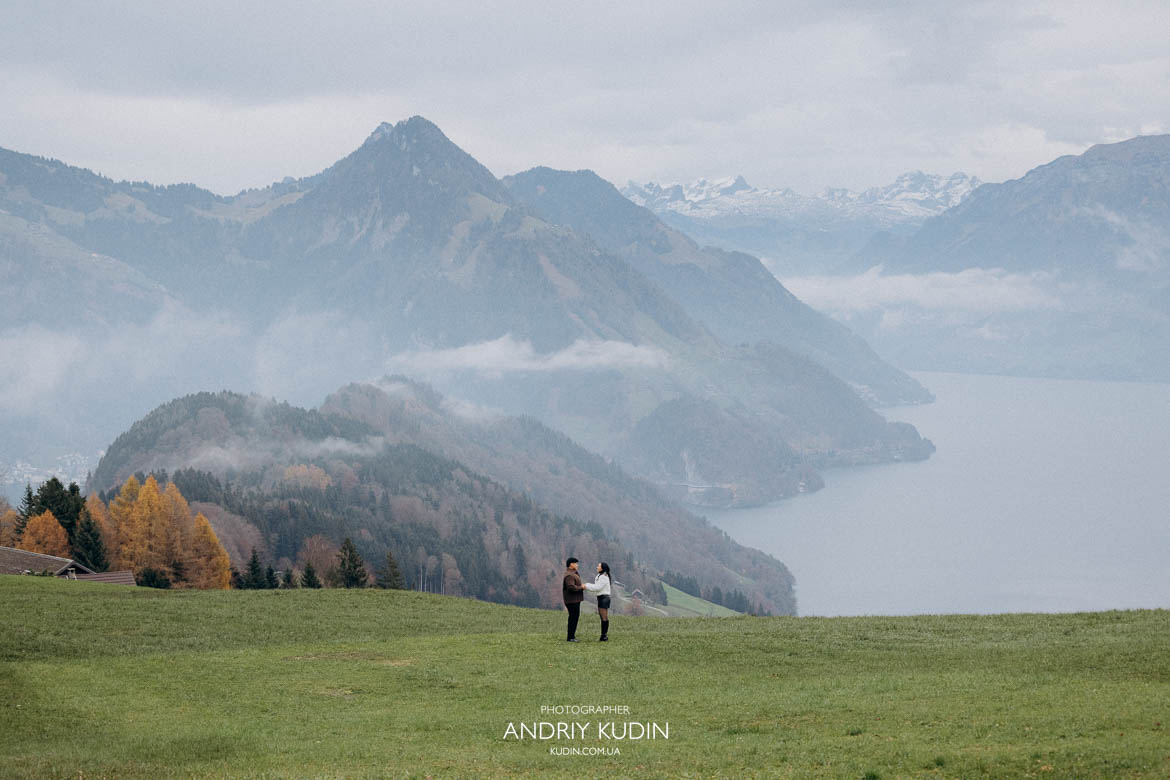 lake lucerne proposal romantic moment by water, switzerland proposal photographer capturing genuine эмоції