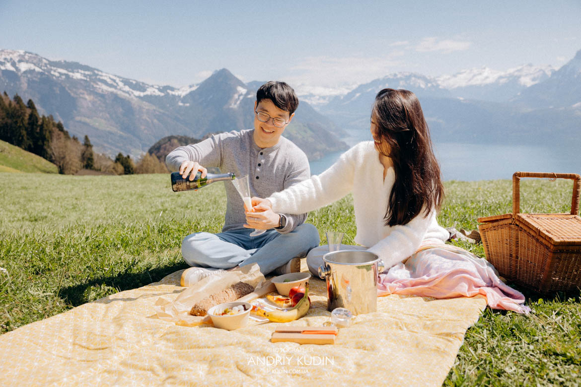 Romantic apero moment with couple overlooking Lake Lucerne