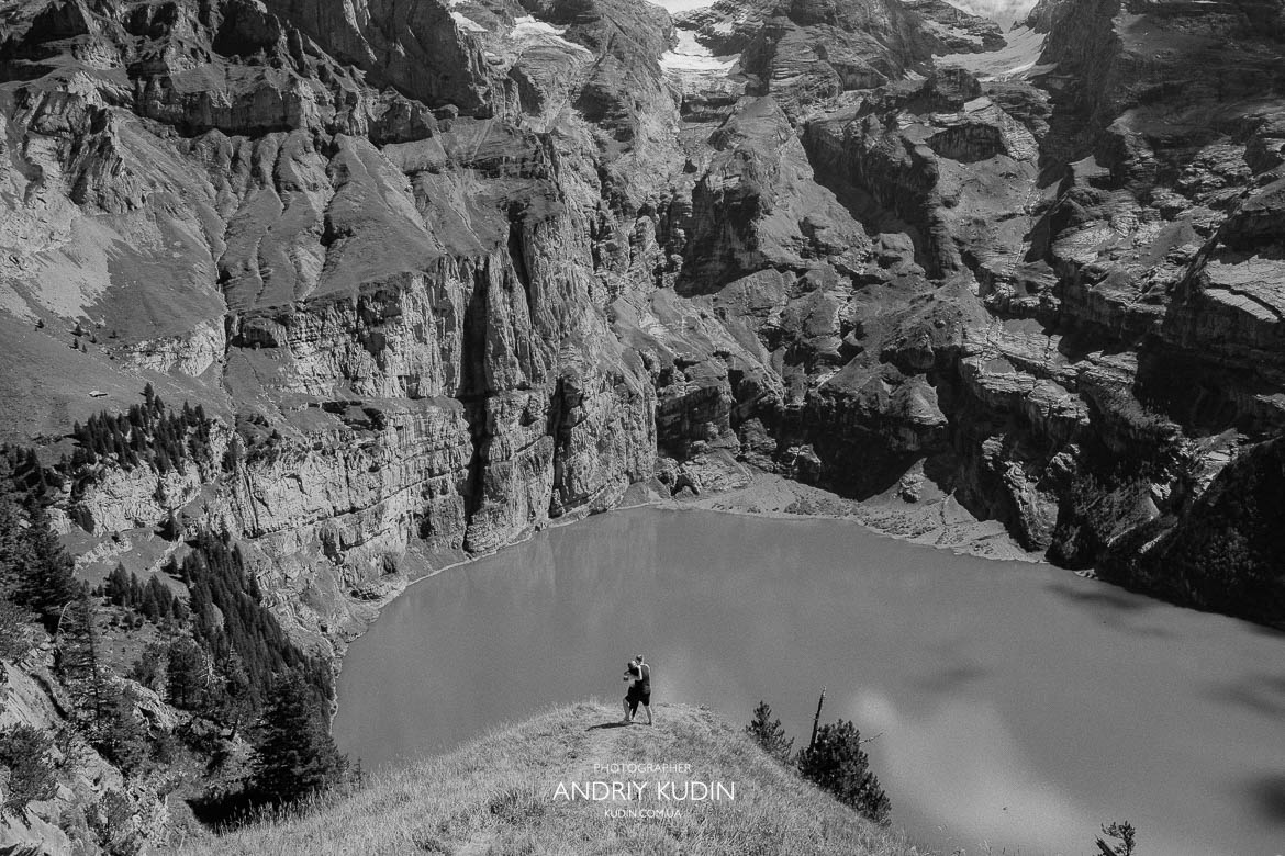 Switzerland proposal photographer capturing surprise proposal at Oeschinensee