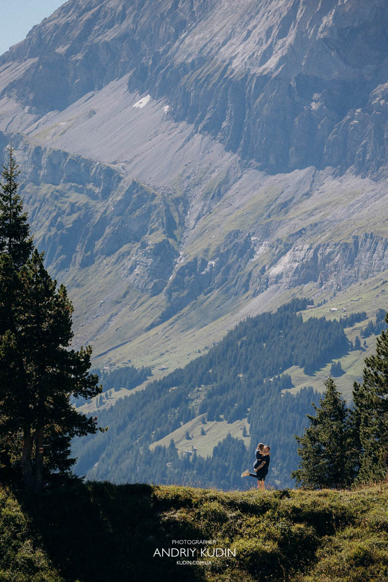 Romantic proposal above Lake Oeschinen in Switzerland