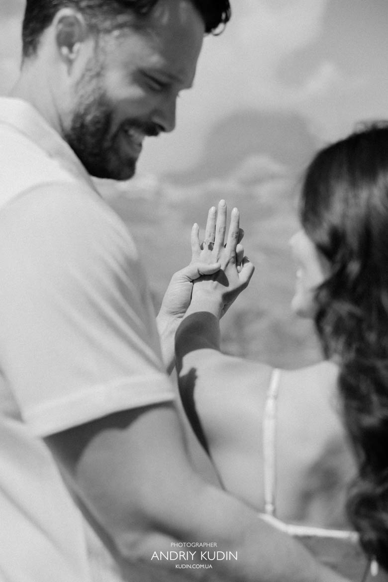 My engagement photography guide is designed to make your Riffelsee proposal seamless: