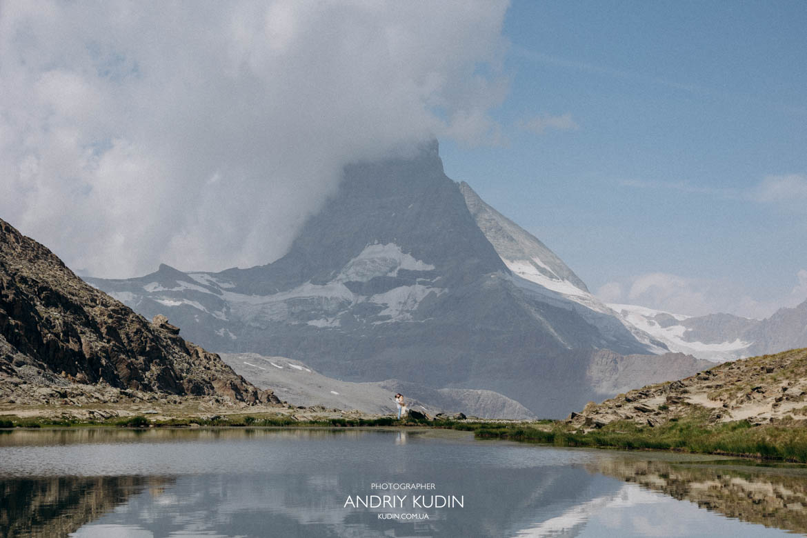 Wedding proposal Zermatt photographer documenting a surprise proposal. Surprise proposal photographer Zermatt photographing a couple by Riffelsee. Wedding proposal Zermatt photographer documenting a surprise proposal. Surprise proposal photographer Zermatt photographing a couple by Riffelsee.