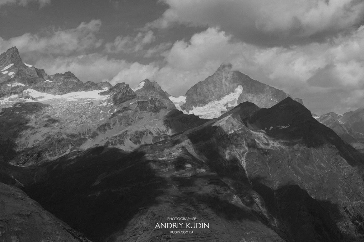 Proposal planning and photography Zermatt with iconic Matterhorn views. Proposal planning and photography Zermatt with iconic Matterhorn views.