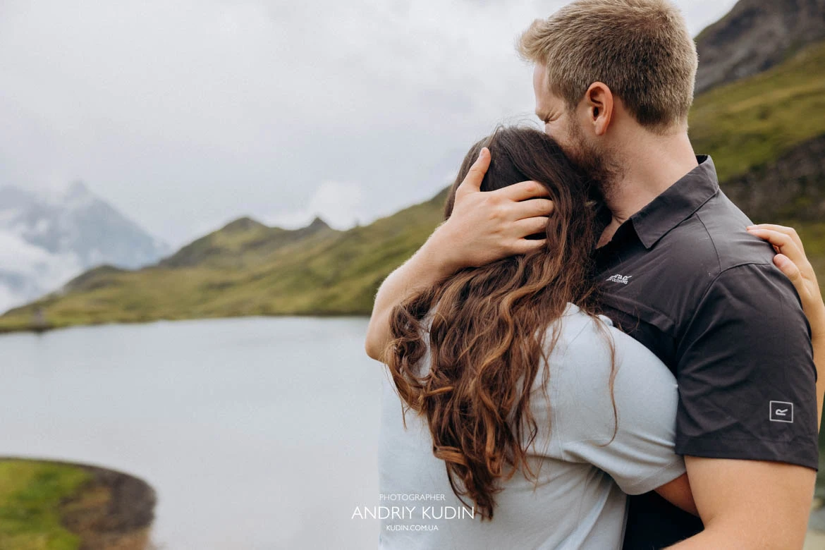 Engagement proposal high above Grindelwald First